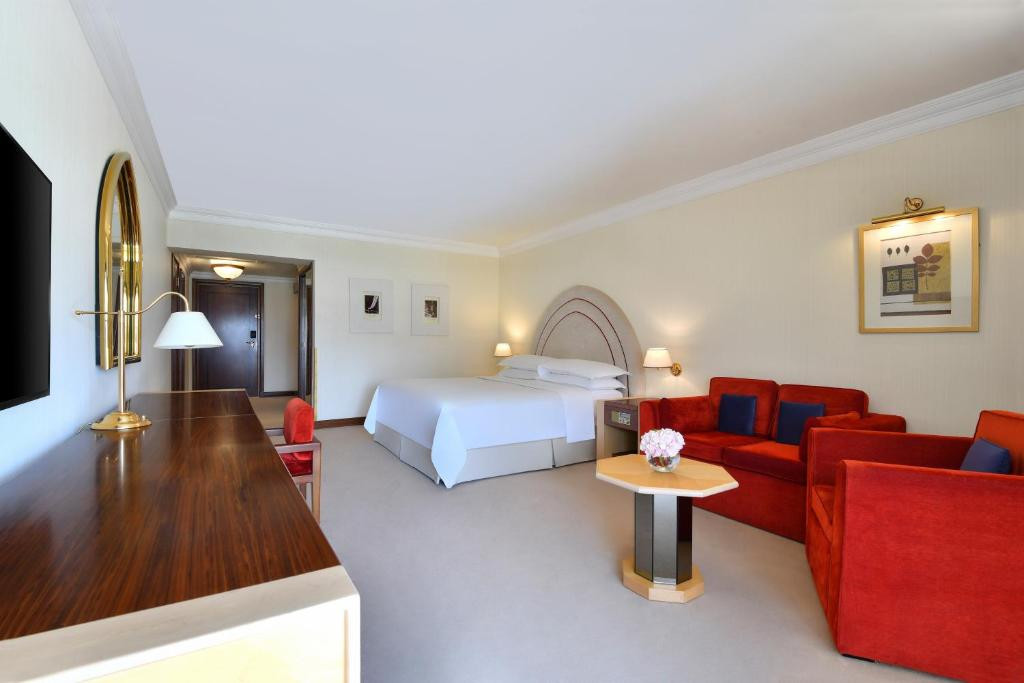 Sheraton Grand Doha Resort & Convention 5*