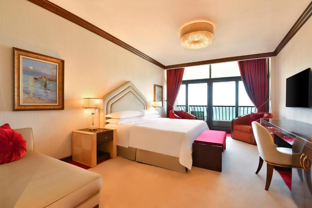 Sheraton Grand Doha Resort & Convention 5*