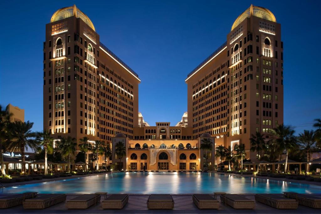 The St. Regis 5*