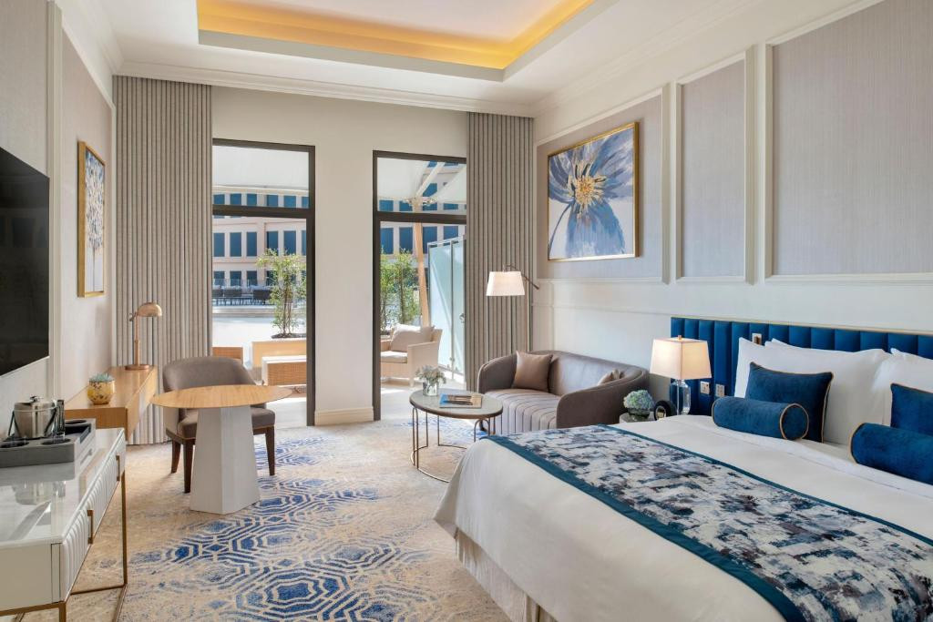 The St. Regis 5*