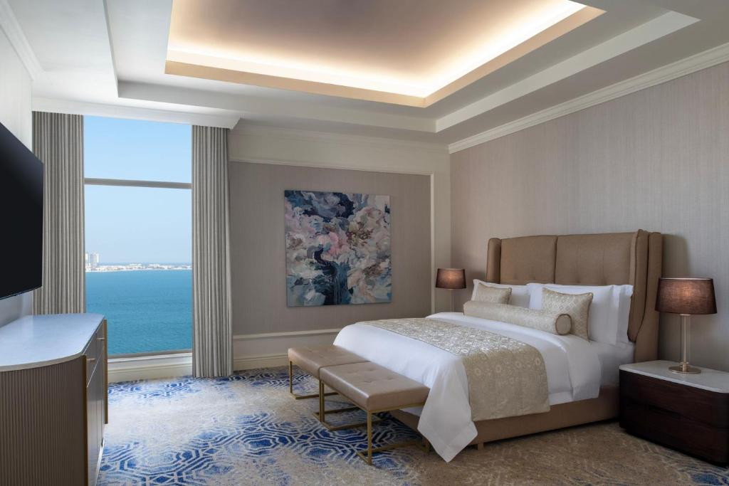 The St. Regis 5*