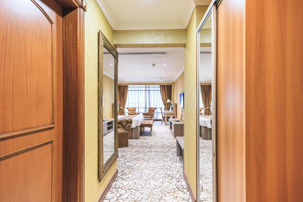 Sapphire Plaza 4*