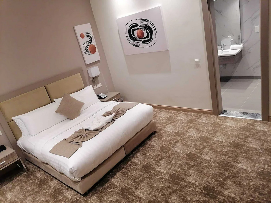 Gloria Hotel & Suites 5*
