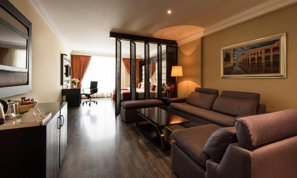Best Western Plus Doha 4*