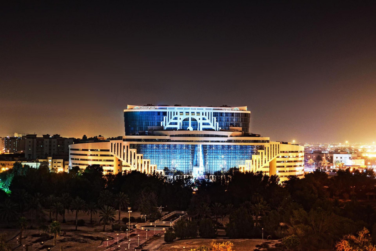 Holiday Villa Hotel & Residence City Centre 4*