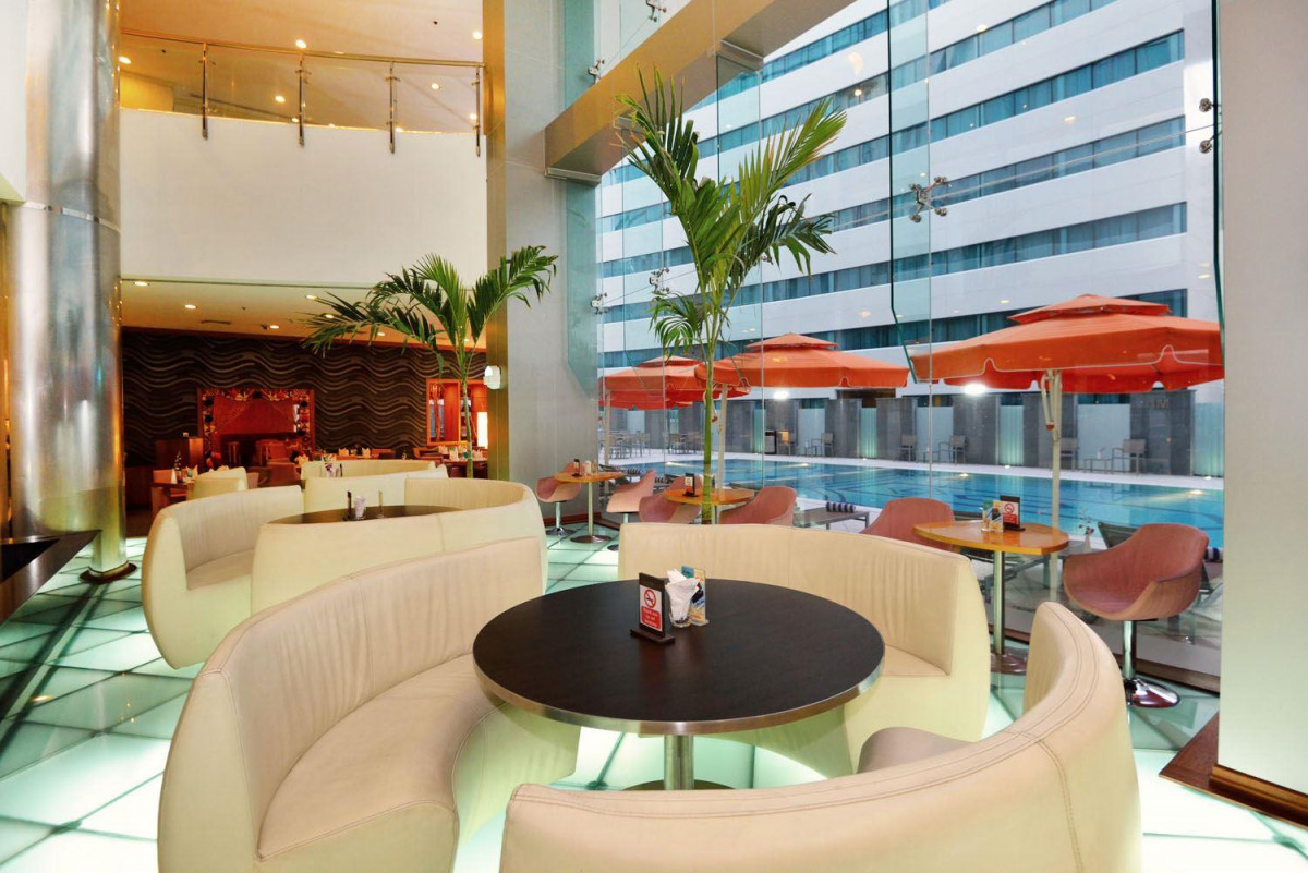 Holiday Villa Hotel & Residence City Centre 4*