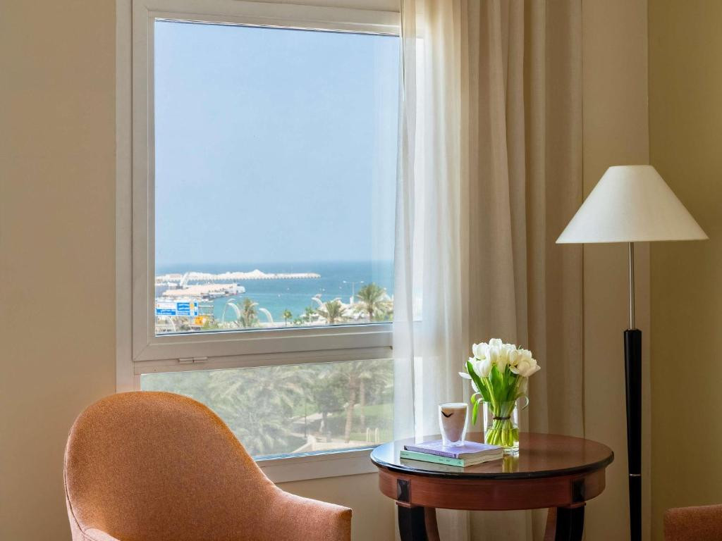 Movenpick Hotel Doha 4*