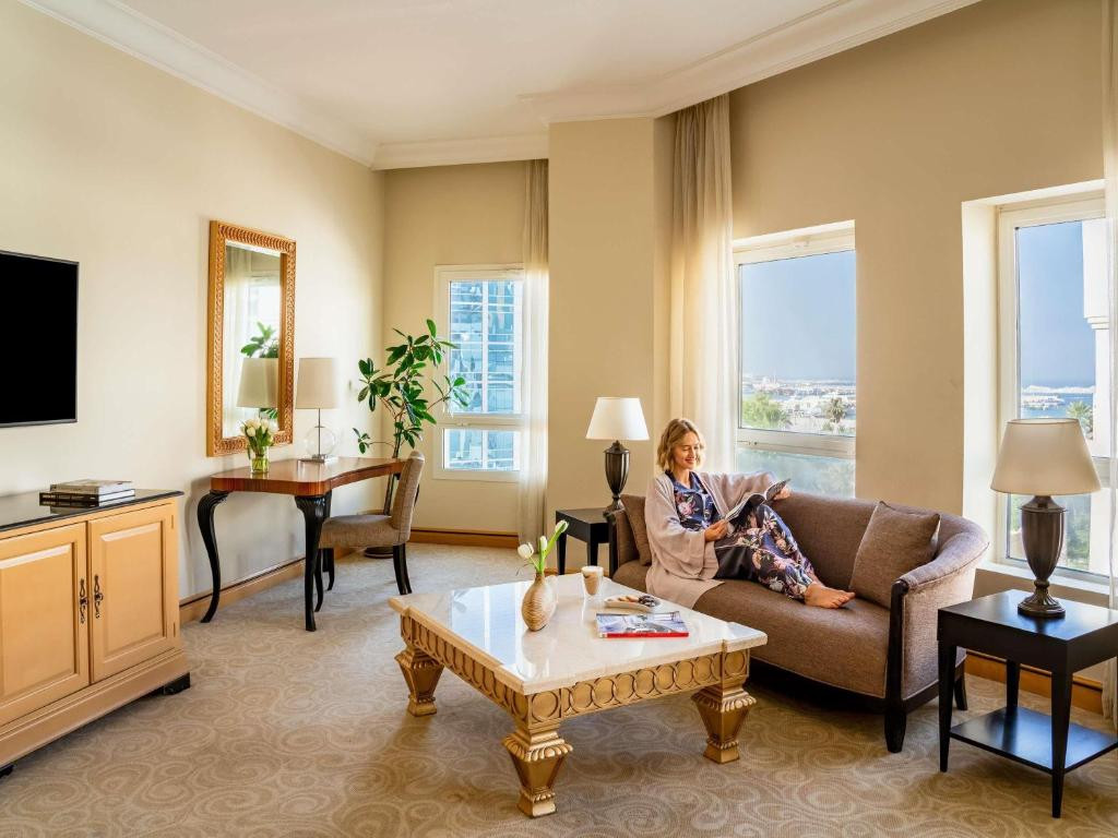 Movenpick Hotel Doha 4*