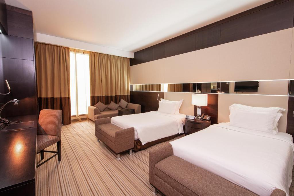Radisson Blu Hotel & Resort 4*