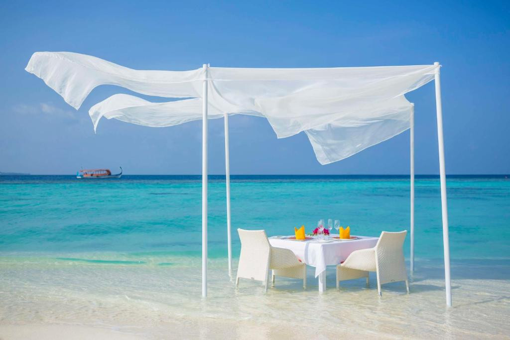 Dusit Thani Maldives 5*
