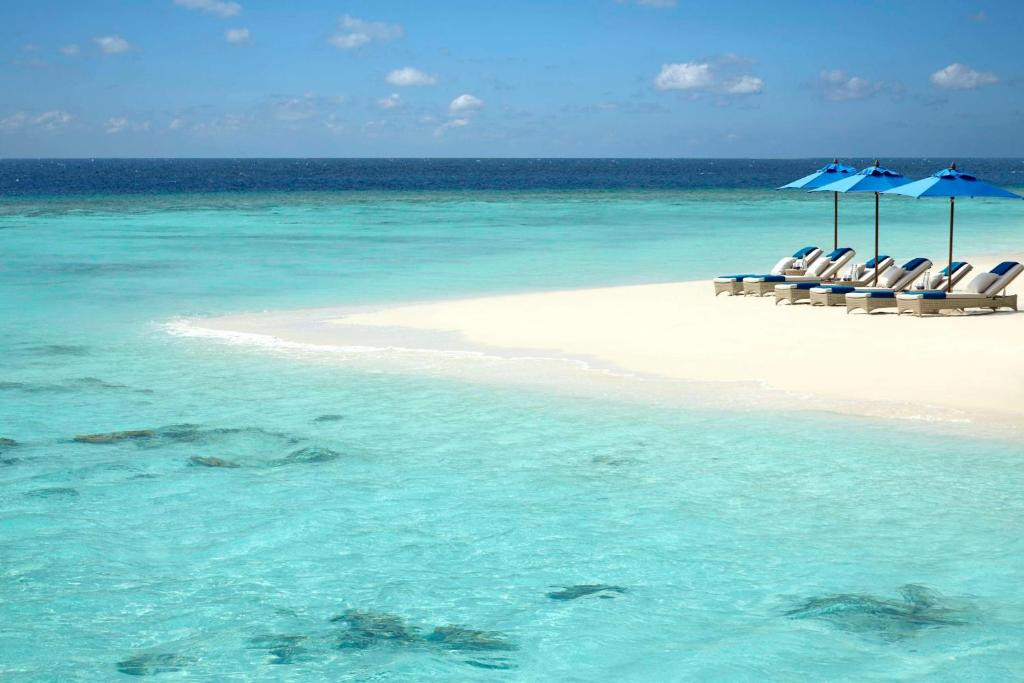 Dusit Thani Maldives 5*