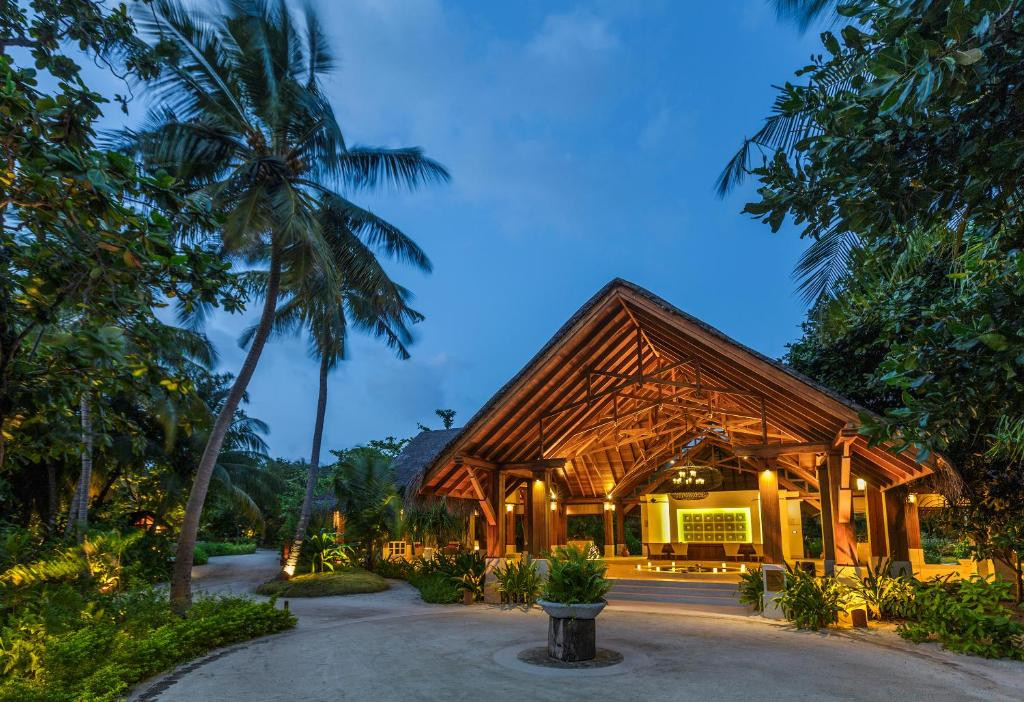 Dusit Thani Maldives 5*