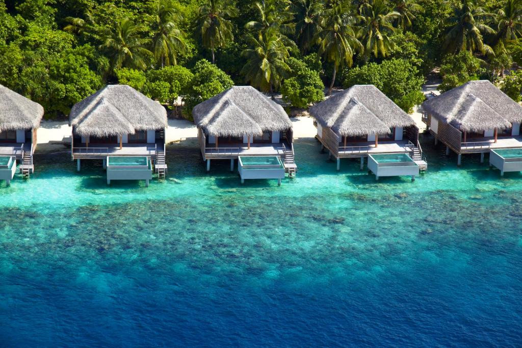 Dusit Thani Maldives 5*