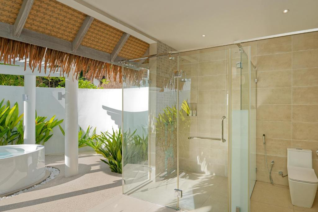 Bandos Maldives (Ex. Bandos Island Resort) 4*