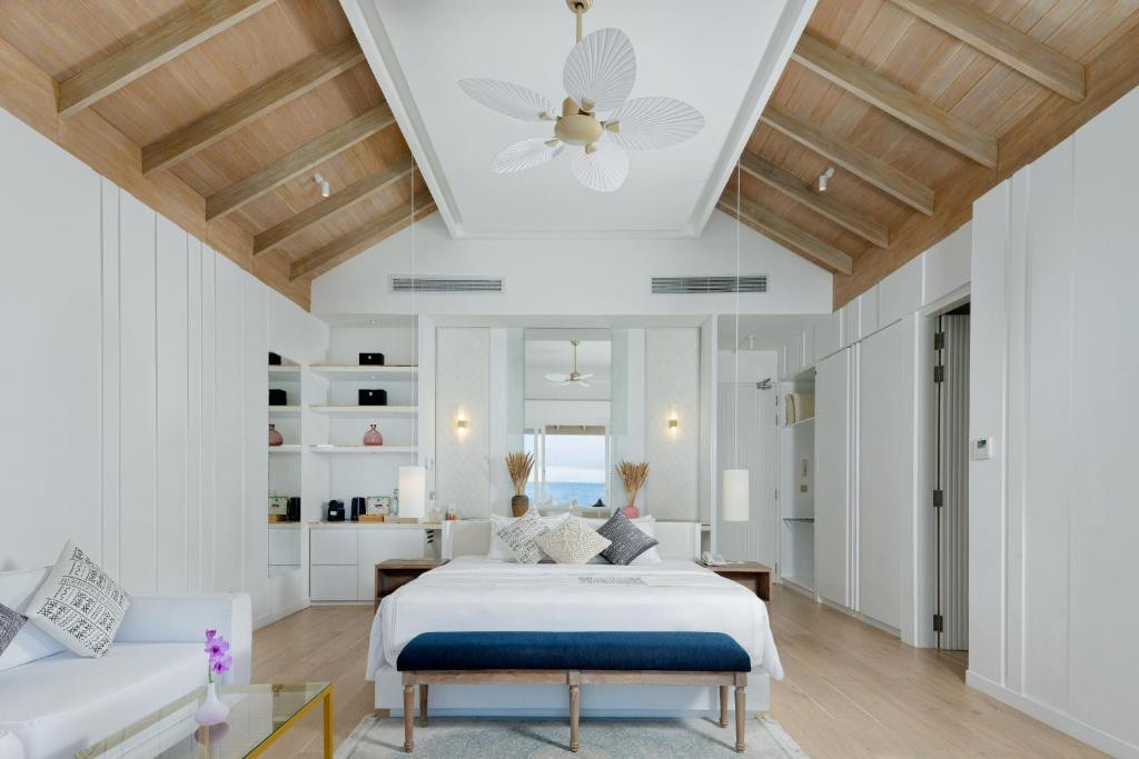 Bandos Maldives (Ex. Bandos Island Resort) 4*