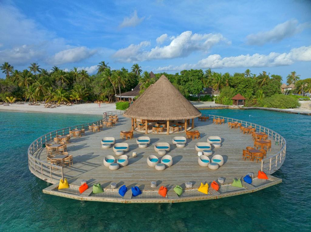 Bandos Maldives (Ex. Bandos Island Resort) 4*