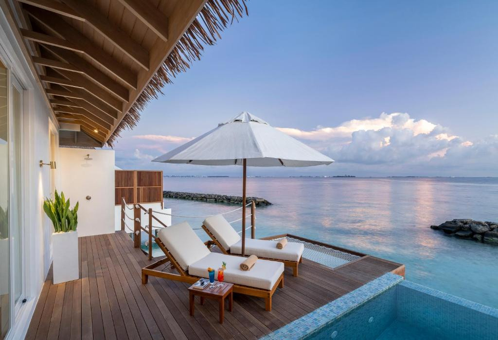 Bandos Maldives (Ex. Bandos Island Resort) 4*