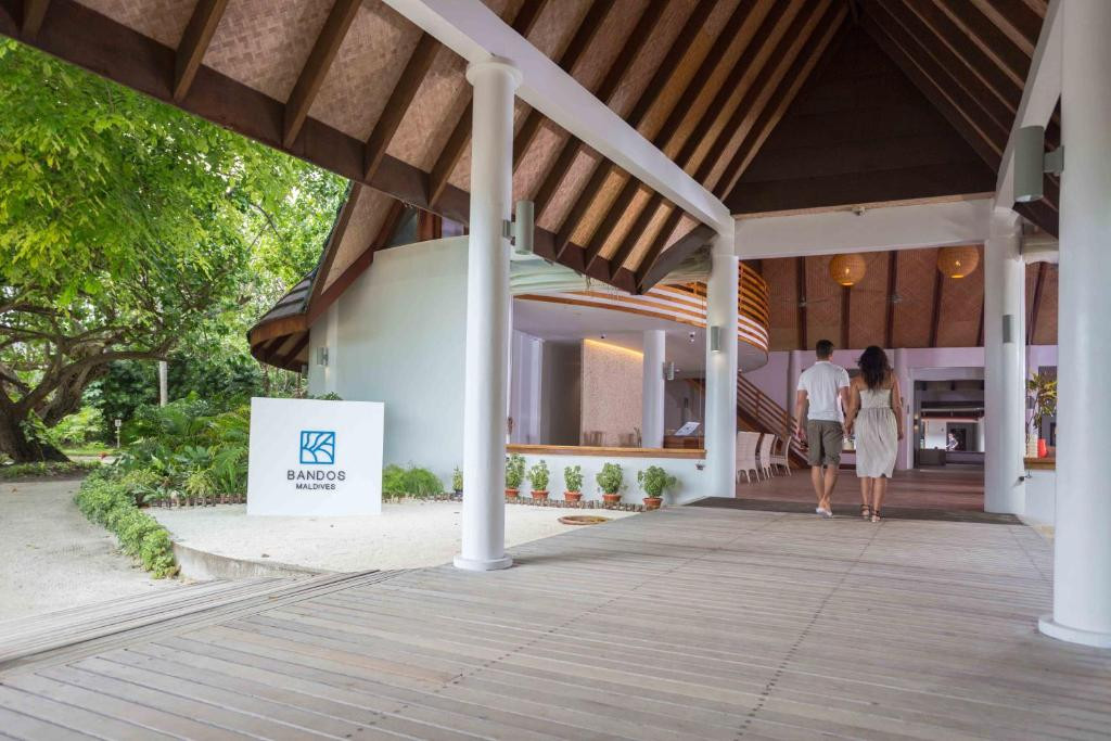 Bandos Maldives (Ex. Bandos Island Resort) 4*