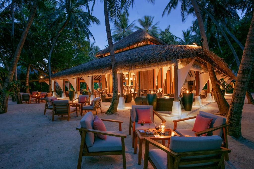 Baros Maldives 5*