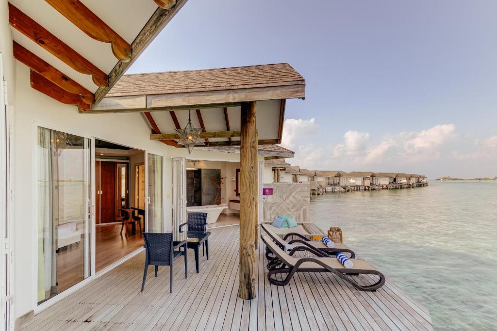 Cinnamon Dhonveli Maldives (Ex. Chaaya Island Dhonveli) 4*