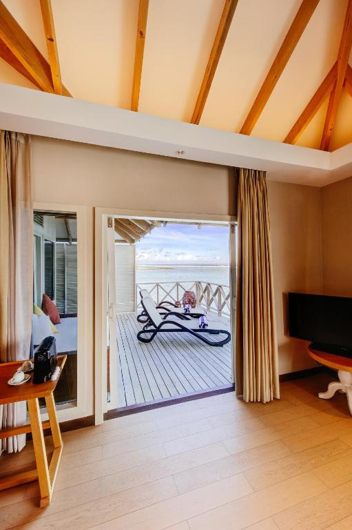 Cinnamon Dhonveli Maldives (Ex. Chaaya Island Dhonveli) 4*