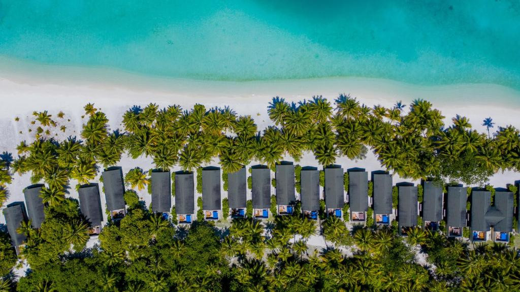 Meeru Island Resort 4*
