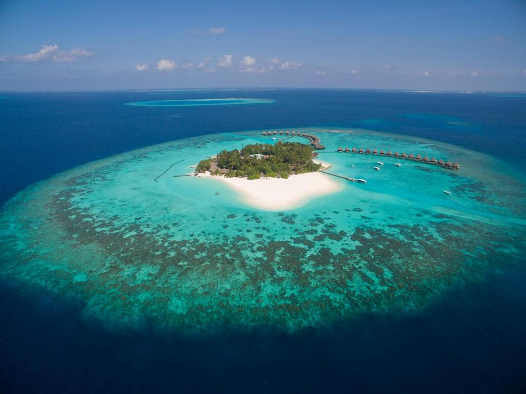 Thulhagiri Island Resort 4*