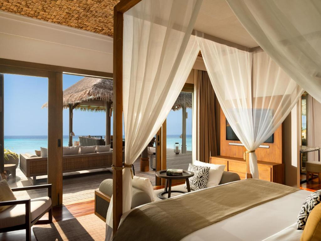 Vakkaru Maldives 5*