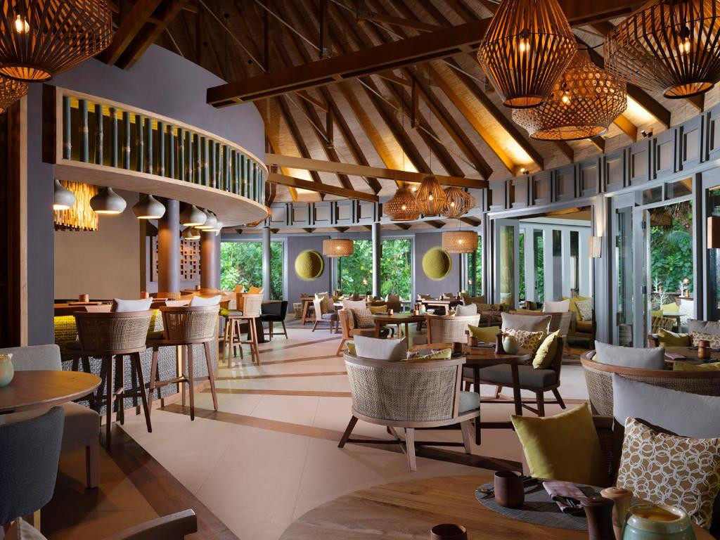 Vakkaru Maldives 5*