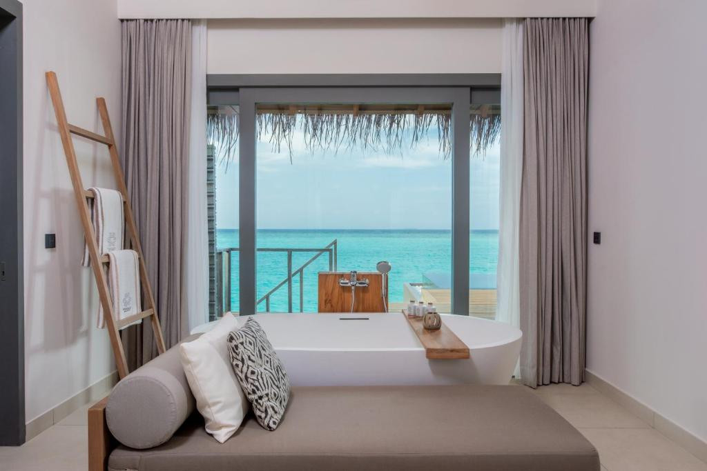 Vakkaru Maldives 5*