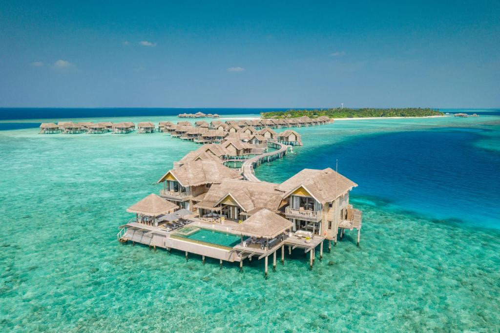 Vakkaru Maldives 5*