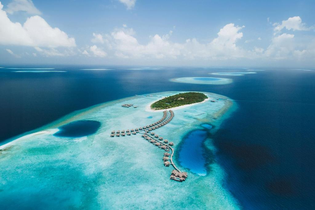 Vakkaru Maldives 5*