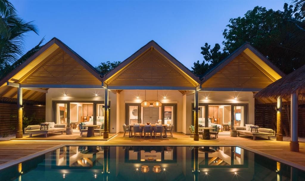 Vakkaru Maldives 5*