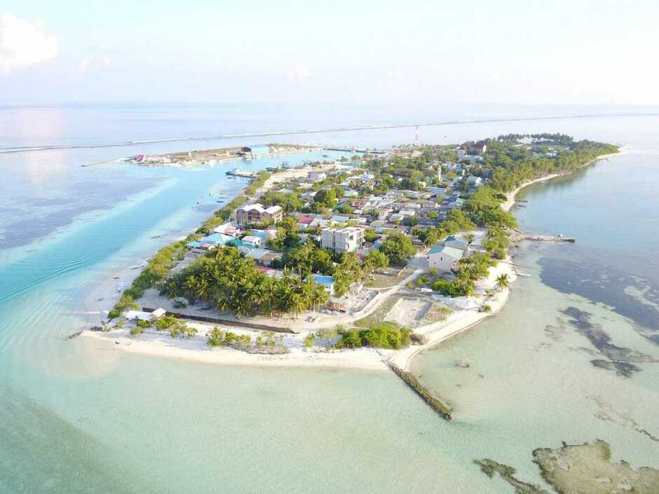 Crown Beach Hotel Maldives 4*