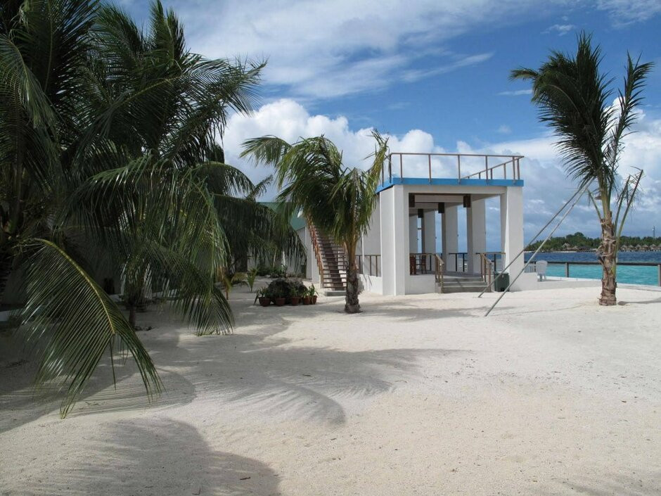 Lagoon View Maldives 4*