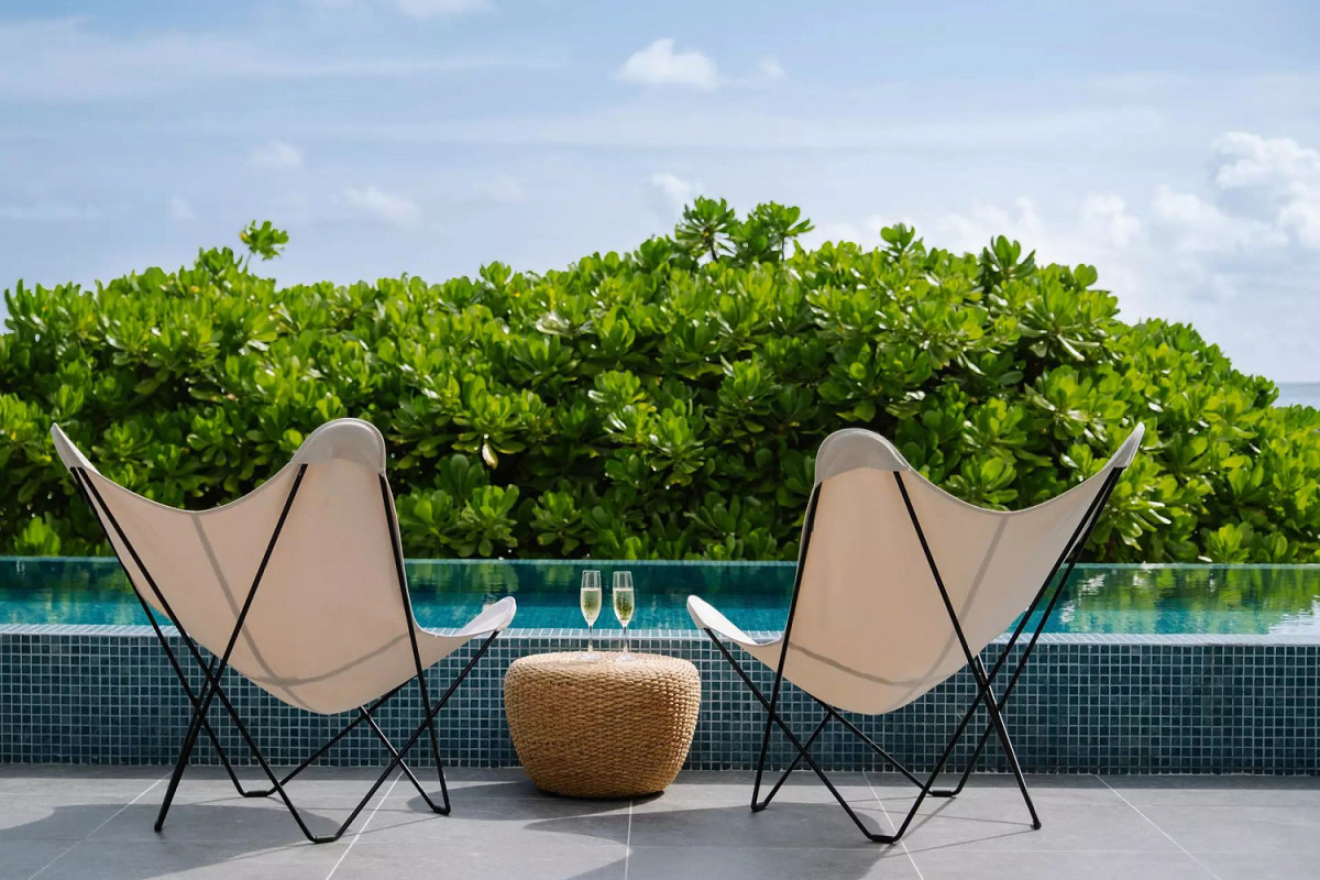 The Standard Huruvalhi Maldives 5*