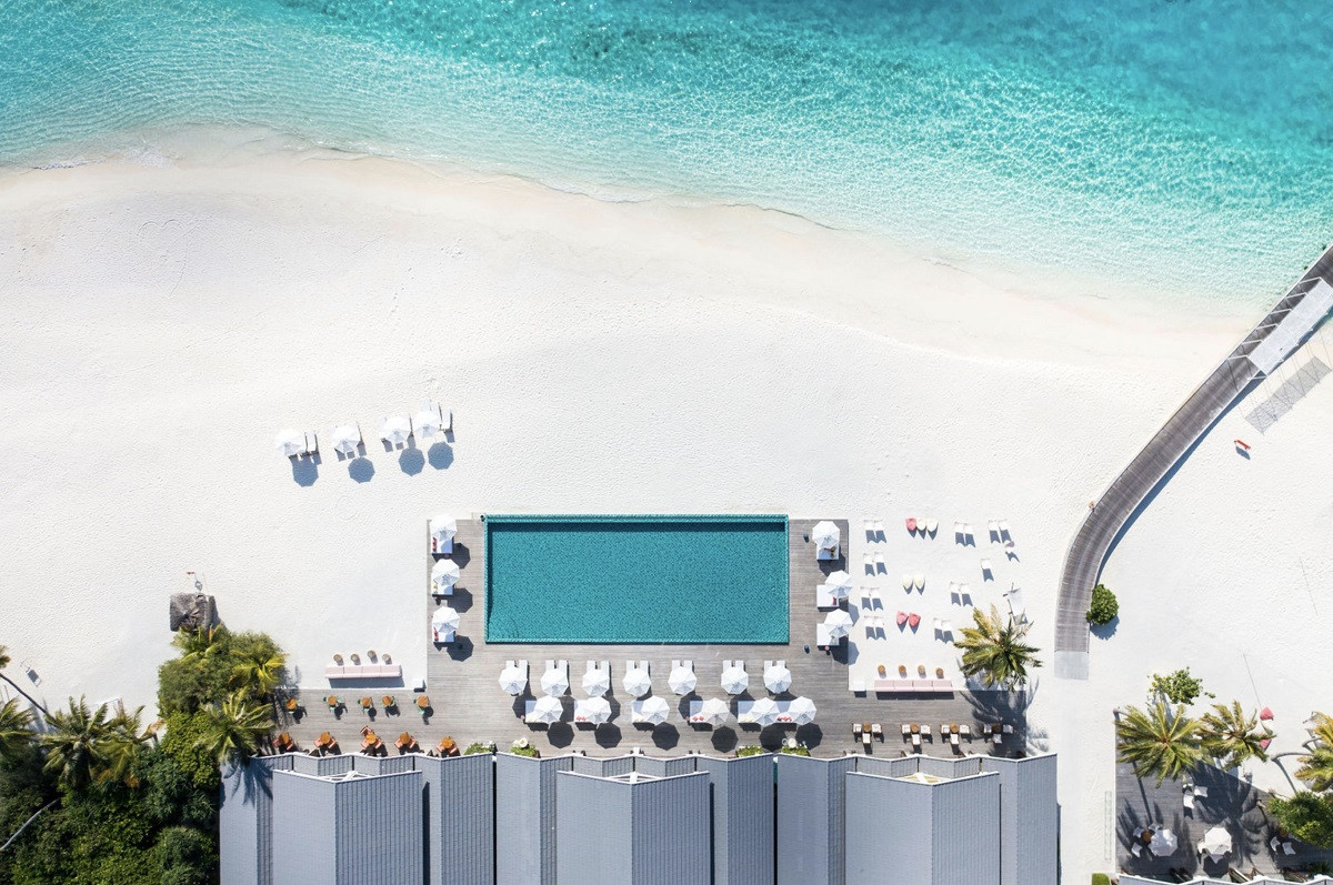 The Standard Huruvalhi Maldives 5*