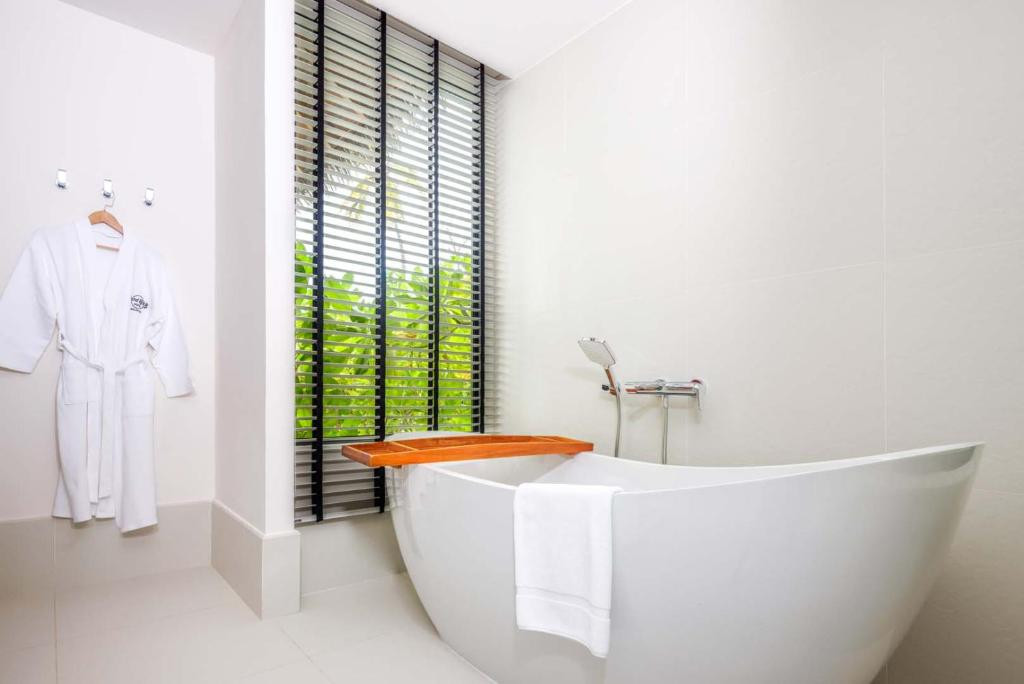 Hard Rock Hotel Maldives 5*