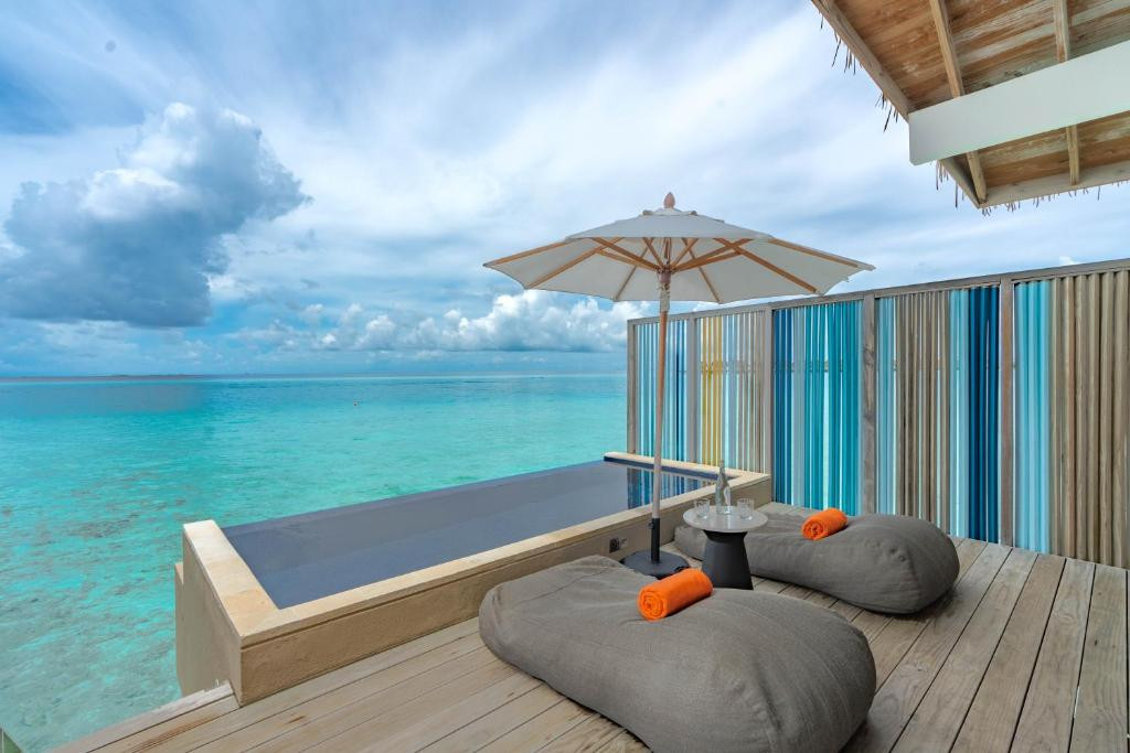 Hard Rock Hotel Maldives 5*