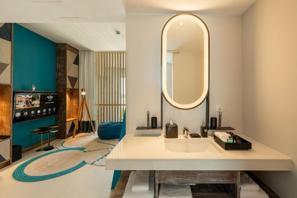 Hard Rock Hotel Maldives 5*