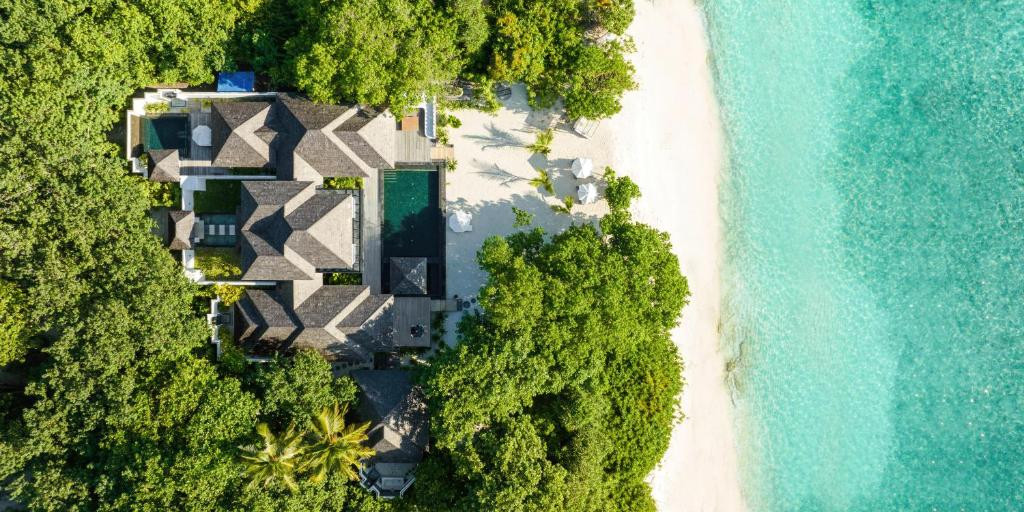 Ja Manafaru Deluxe 5*