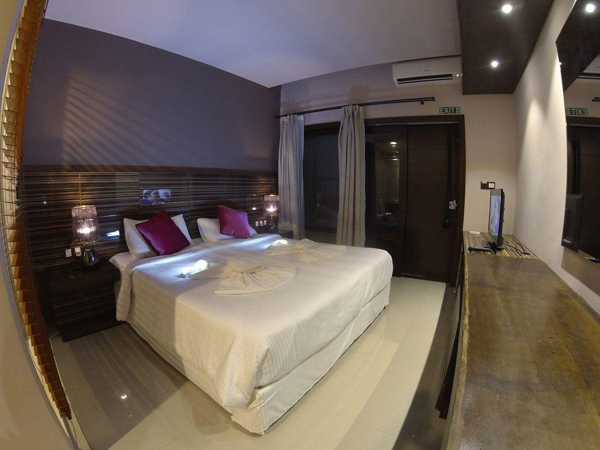 Lvis Blancura 3*