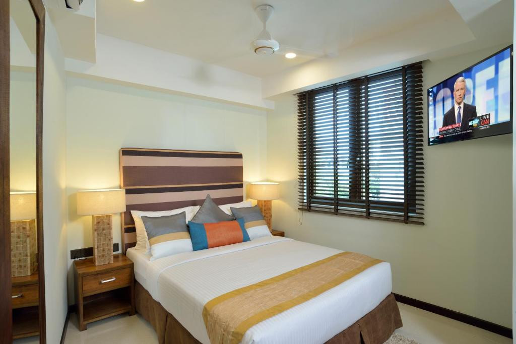 Somerset Hotel 4*