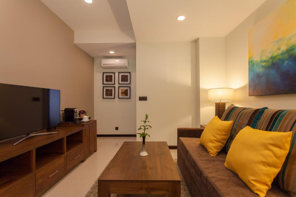 Somerset Hotel 4*