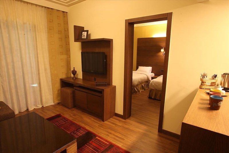 Britannia Suites 5*