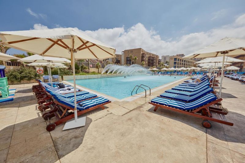 Coral Beach Hotel & Resort 5*