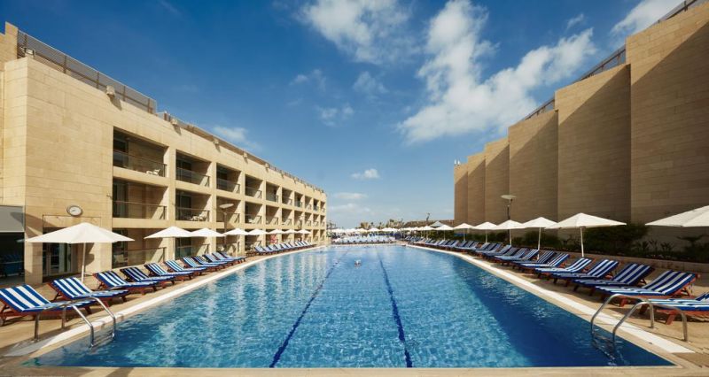 Coral Beach Hotel & Resort 5*