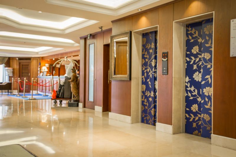 Golden Tulip Galleria 4*