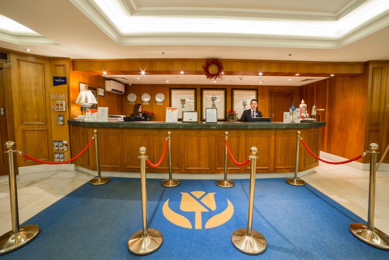 Golden Tulip Galleria 4*