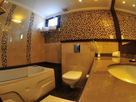 Lancaster Hotel 5*
